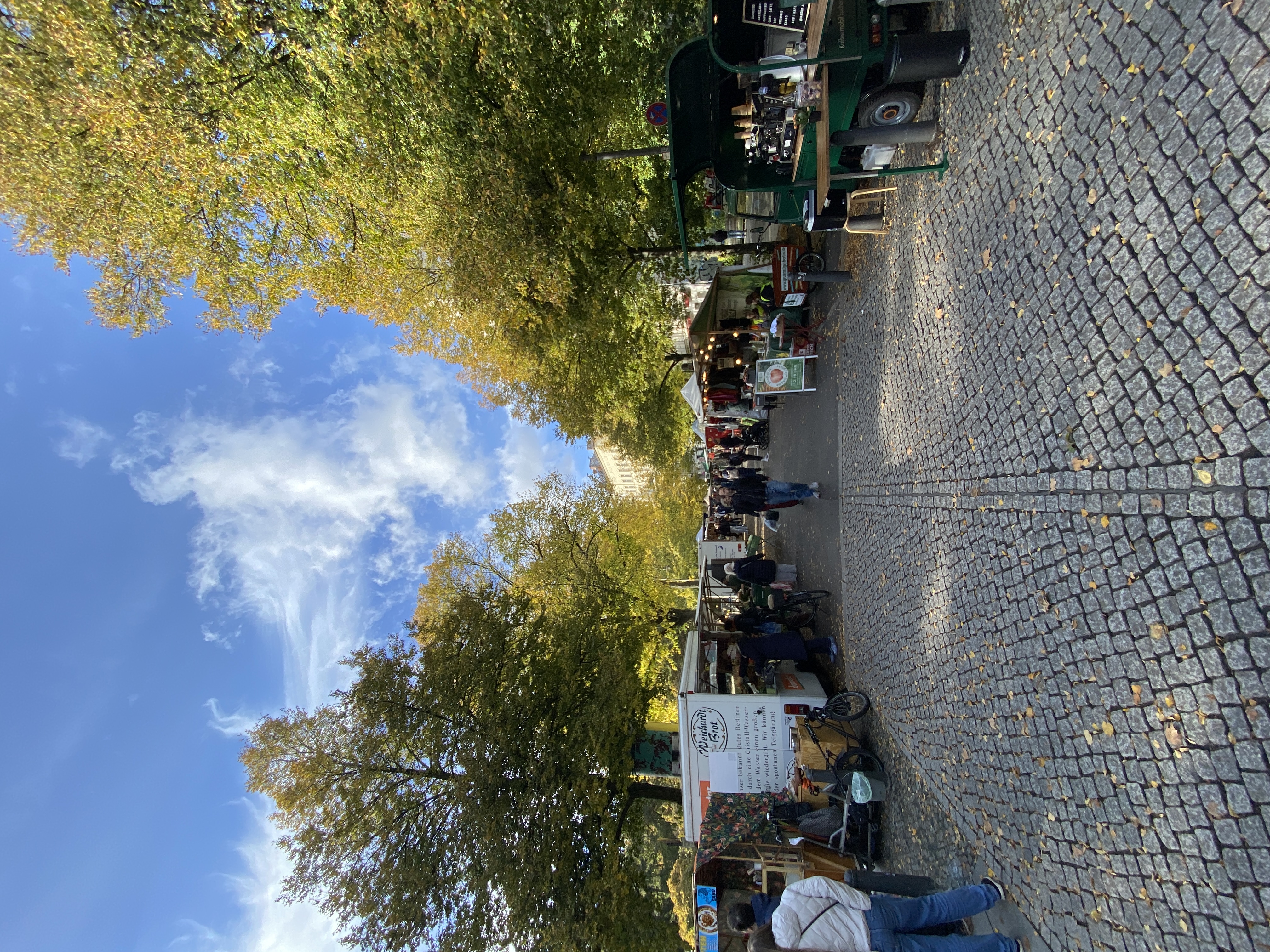Ökomarkt am Kollwitzplatz mit der eVoltina